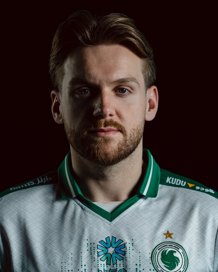 With its innovative features, the AutoFull M6 has convinced me. You should give it a try.