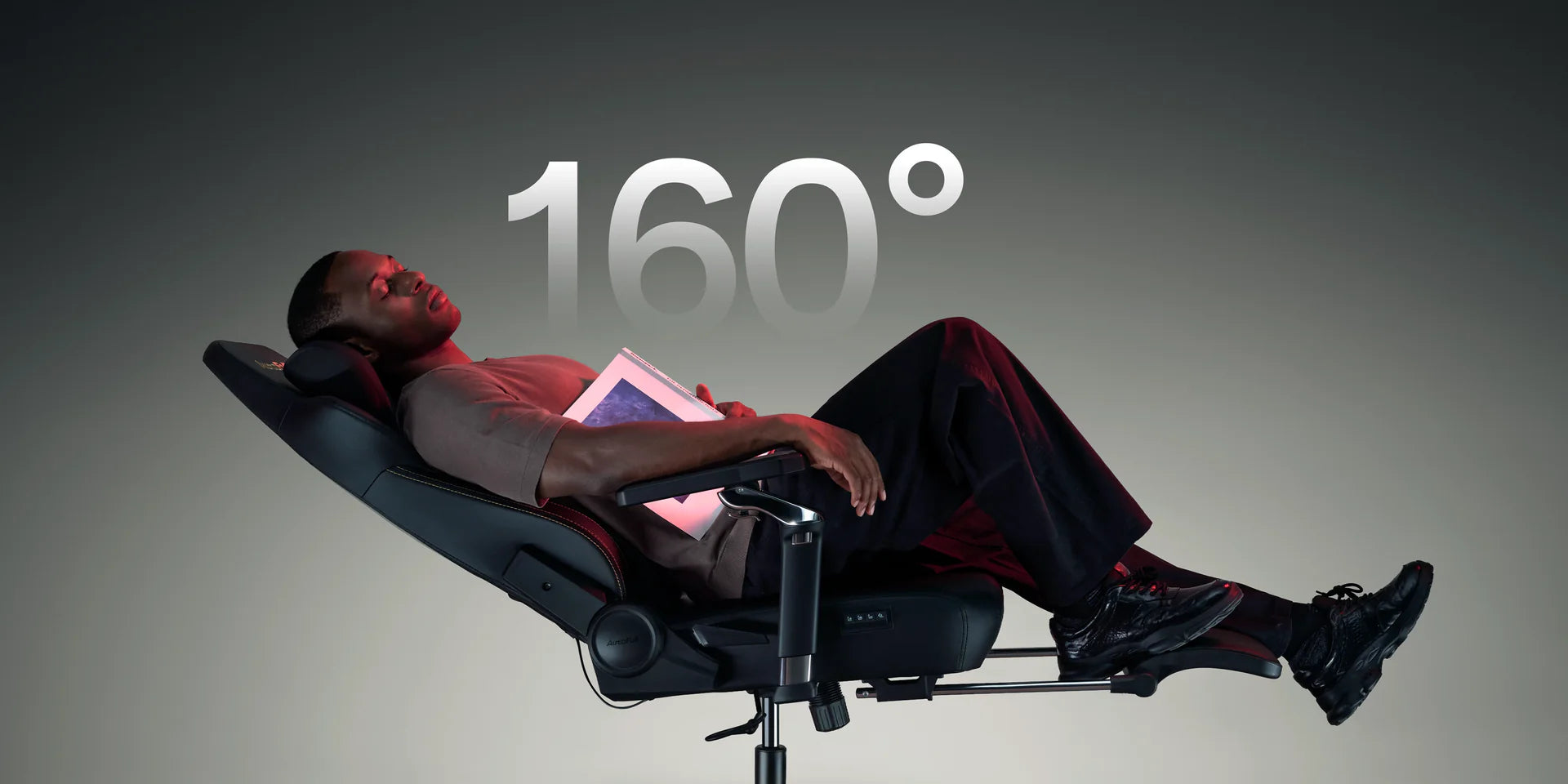 160° RECLINE FOR DEEP RELAXATION